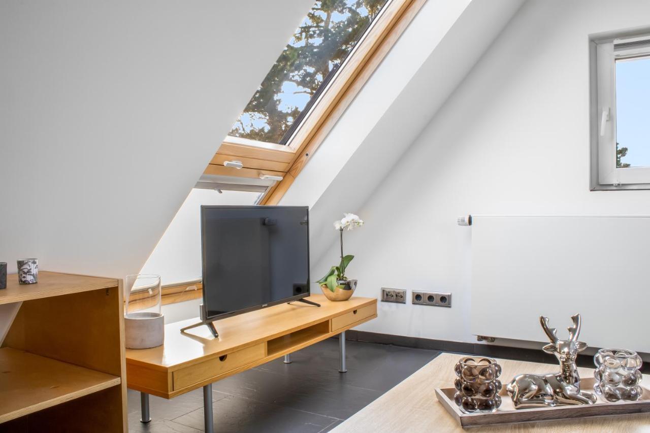 Gesamte Unterkunft - Buero - Kueche - Netflix Nürnberg Exterior foto